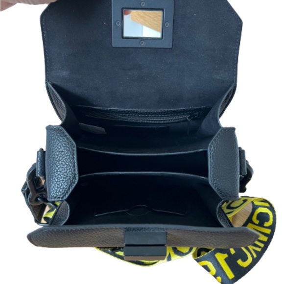 STEVE MADDEN | black multi strap boxy purse NWOT - Picture 6 of 6